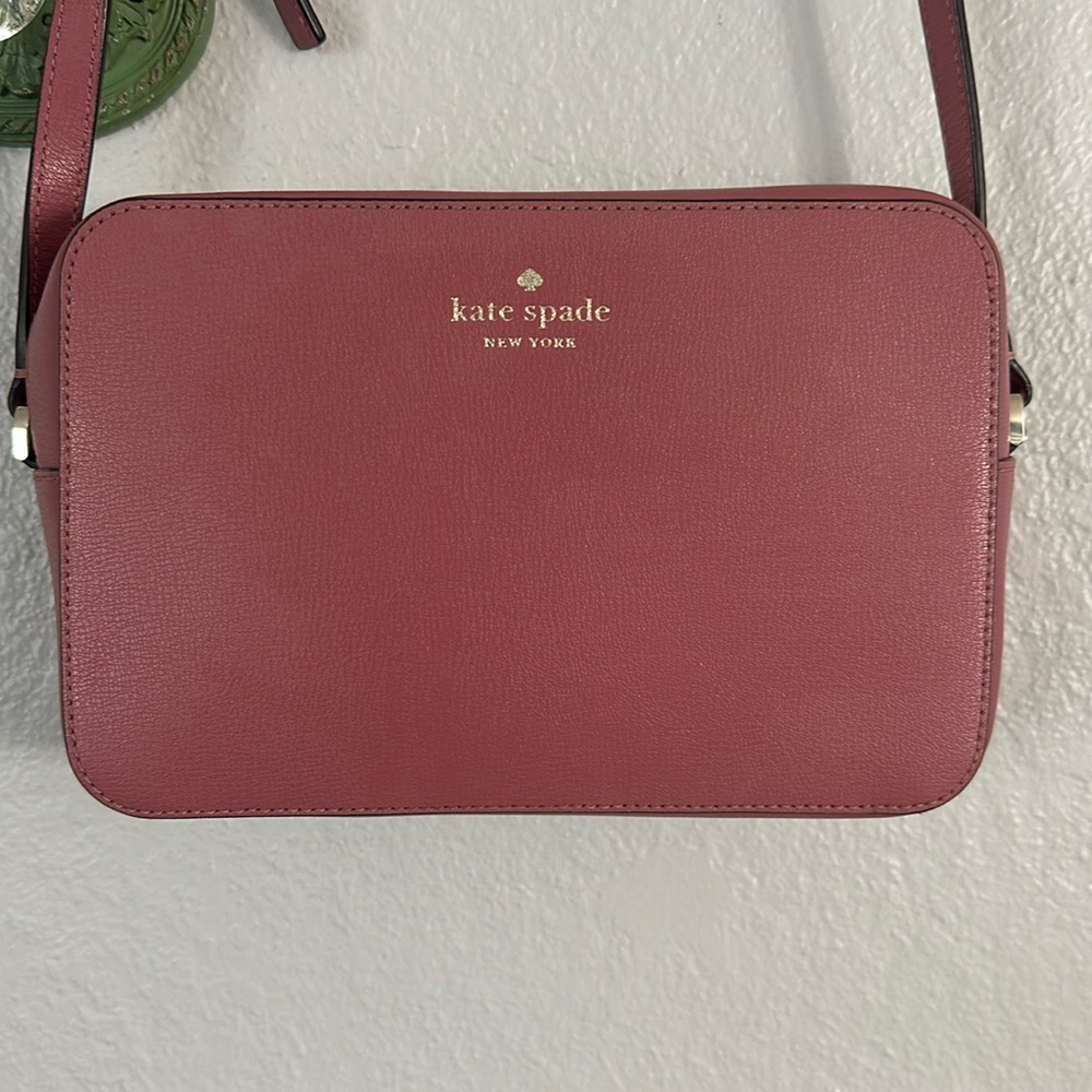 Kate Spade camera Crossbody.   Pink salmon color.
